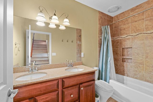 2595 County Road 500 E, Mahomet, IL 61853