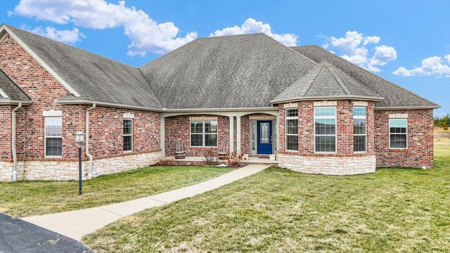 2595 County Road 500 E, Mahomet, IL 61853