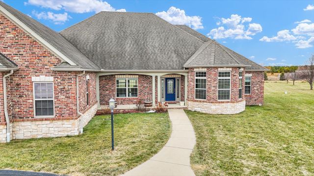 2595 County Road 500 E, Mahomet, IL 61853