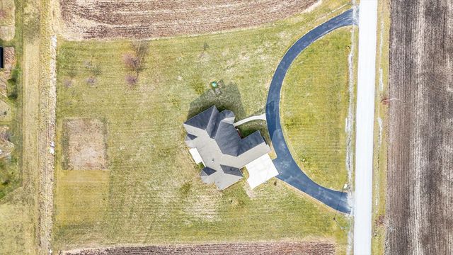 2595 County Road 500 E, Mahomet, IL 61853