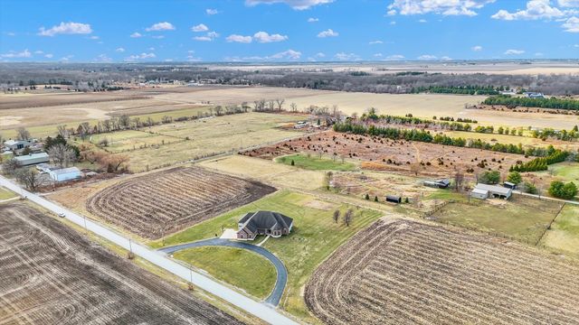 2595 County Road 500 E, Mahomet, IL 61853
