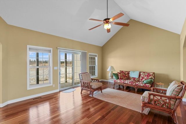 2595 County Road 500 E, Mahomet, IL 61853