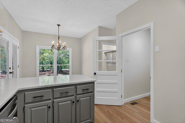 54 Old Salem Trail, Pine Mountain, GA 31822