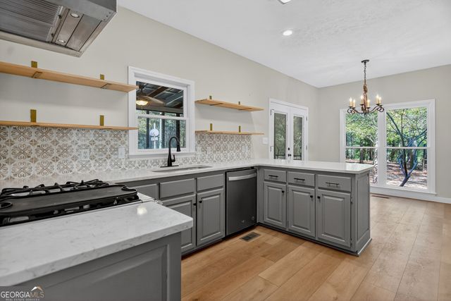 54 Old Salem Trail, Pine Mountain, GA 31822