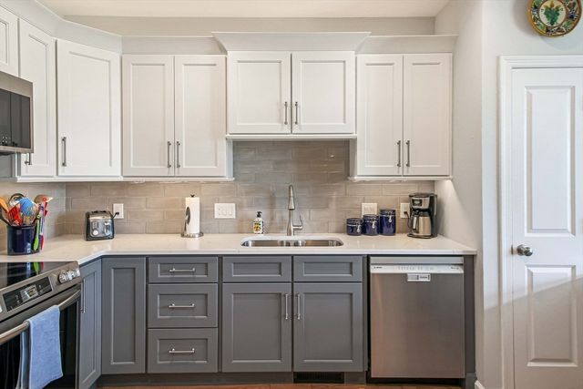 4 Violet Drive 4, Grafton, MA 01560