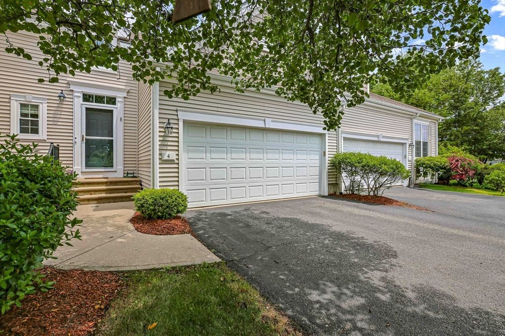 4 Violet Drive 4, Grafton, MA 01560