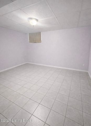 6806 Mariposa Dr, Louisville, KY 40214