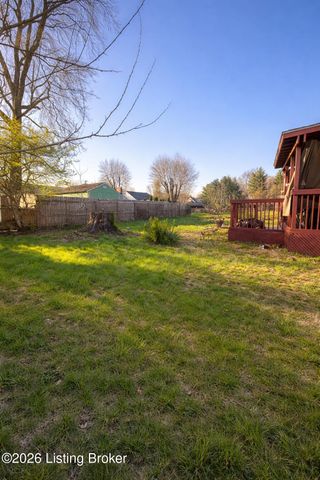 6806 Mariposa Dr, Louisville, KY 40214