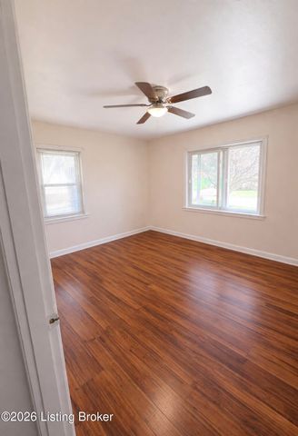 6806 Mariposa Dr, Louisville, KY 40214