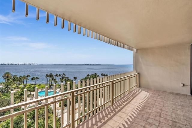 2 Grove Isle Dr B805, Miami, FL 33133