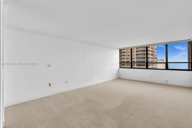 2 Grove Isle Dr B805, Miami, FL 33133