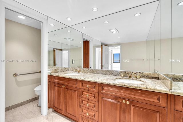 2 Grove Isle Dr B805, Miami, FL 33133