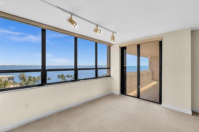 2 Grove Isle Dr B805, Miami, FL 33133