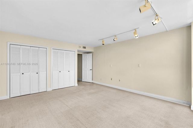 2 Grove Isle Dr B805, Miami, FL 33133