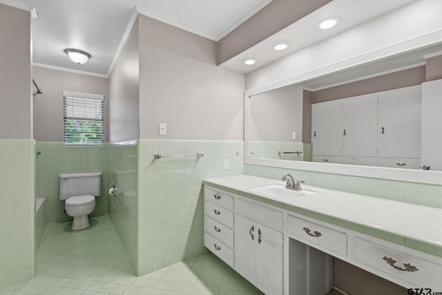 2020 Miller Dr., Tyler, TX 75701