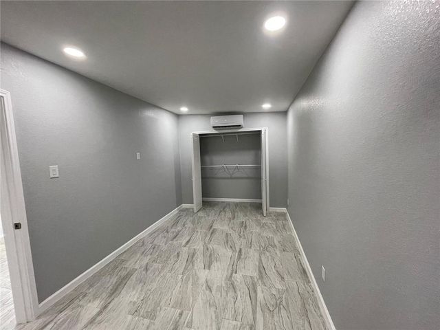 1302 Prince Dr, Corpus Christi, TX 78412