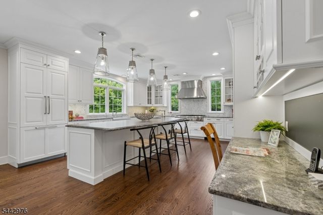 125 Stewart Rd, Millburn Twp., NJ 07078
