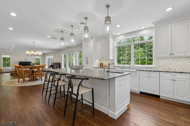 125 Stewart Rd, Millburn Twp., NJ 07078
