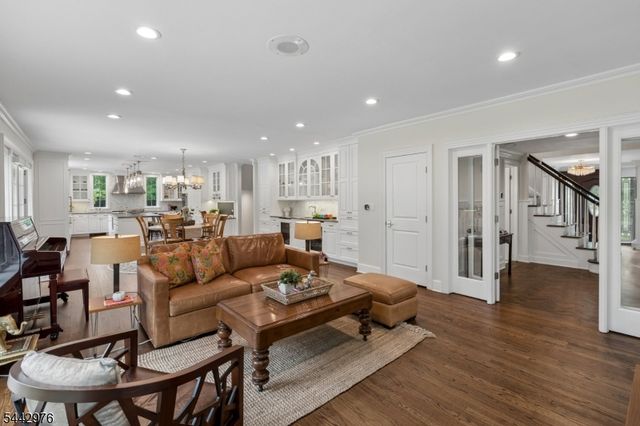 125 Stewart Rd, Millburn Twp., NJ 07078