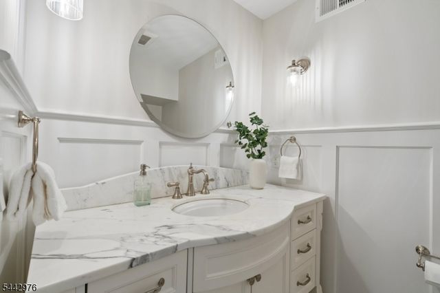 125 Stewart Rd, Millburn Twp., NJ 07078