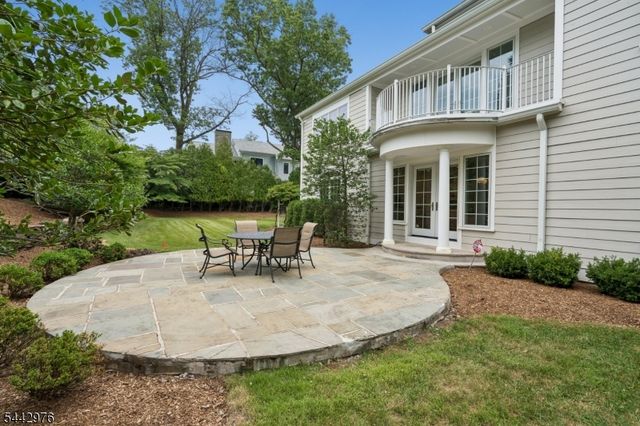 125 Stewart Rd, Millburn Twp., NJ 07078