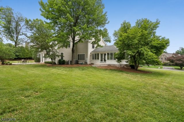 125 Stewart Rd, Millburn Twp., NJ 07078