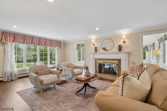 125 Stewart Rd, Millburn Twp., NJ 07078