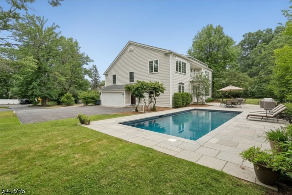 125 Stewart Rd, Millburn Twp., NJ 07078 — photo 5