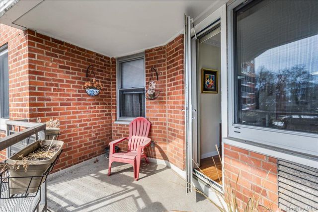 22055 46th Avenue 3M, Bayside, NY 11361