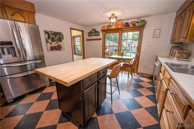 52 Highland Avenue, Hamburg, NY 14075