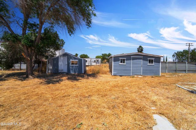 40303 W 11th Street, Palmdale, CA 93551