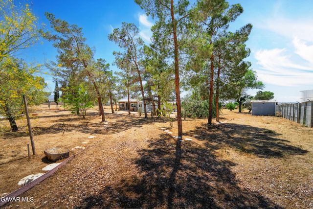 40303 W 11th Street, Palmdale, CA 93551