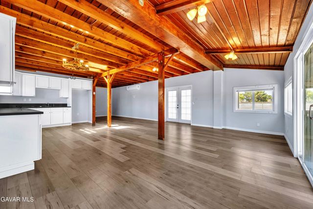 40303 W 11th Street, Palmdale, CA 93551