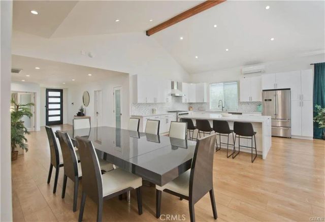 5907 Encino Avenue, Encino, CA 91316