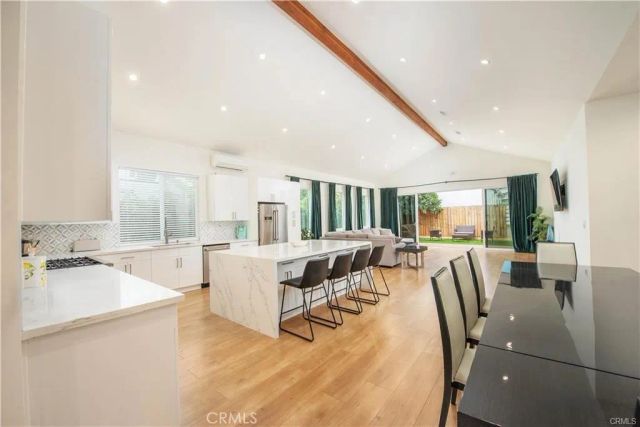 5907 Encino Avenue, Encino, CA 91316