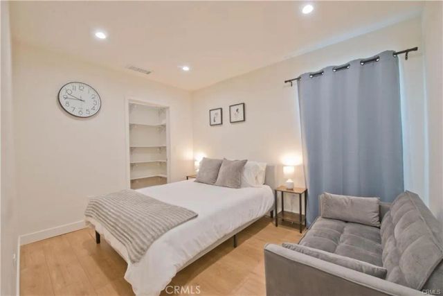 5907 Encino Avenue, Encino, CA 91316