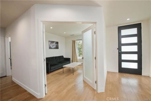 5907 Encino Avenue, Encino, CA 91316