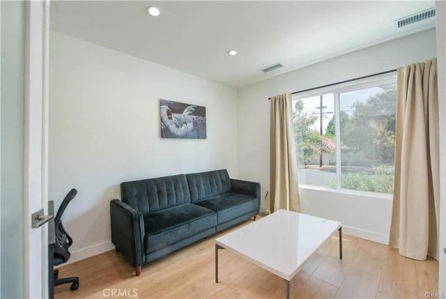 5907 Encino Avenue, Encino, CA 91316