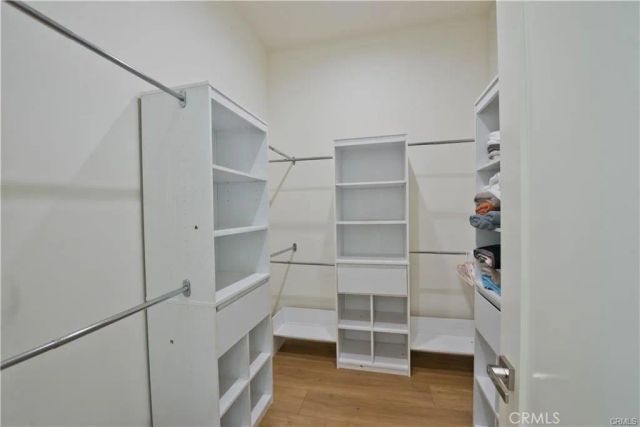 5907 Encino Avenue, Encino, CA 91316