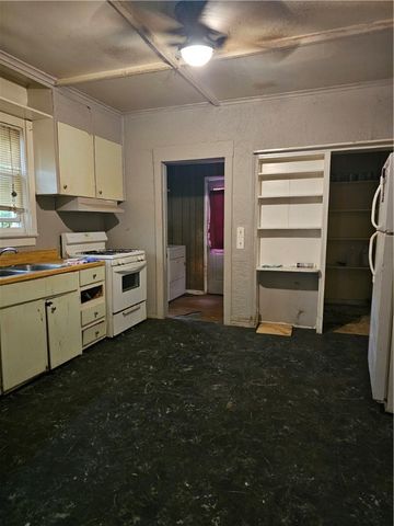 606 West Gray Street, Elmira City, NY 14905