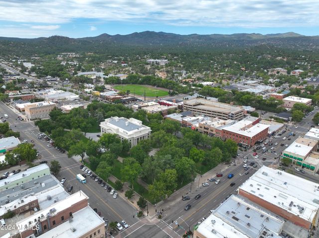 325 W GURLEY Street 302, Prescott, AZ 86301