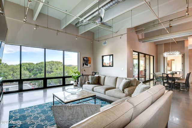 325 W GURLEY Street 302, Prescott, AZ 86301