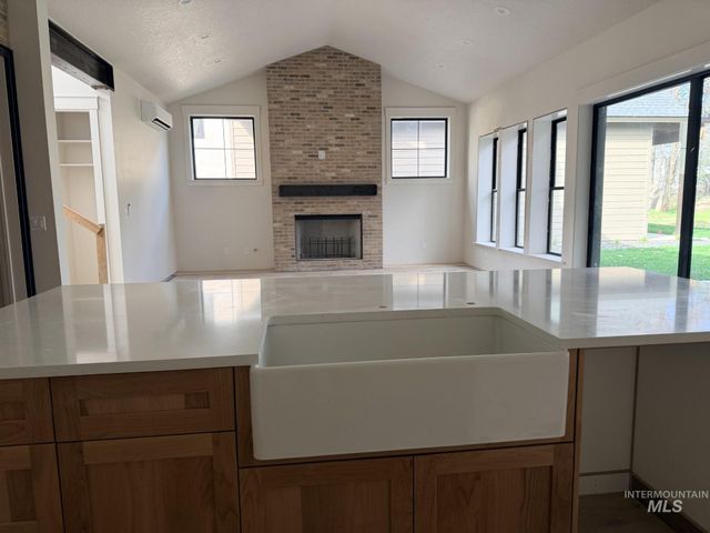 134 S Carbon Rivet Ave, Eagle, ID 83616