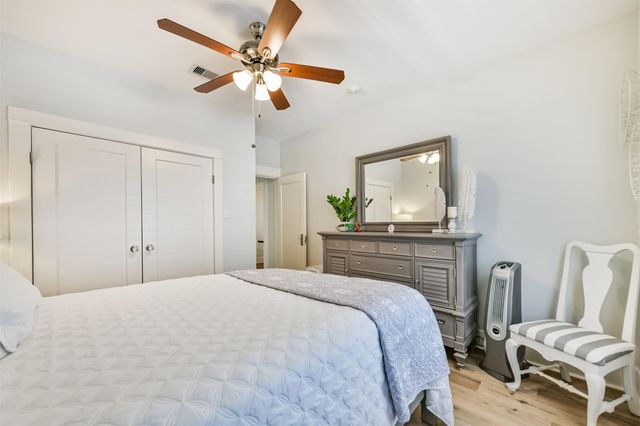 2115 Jack Johnson Boulevard, Galveston, TX 77550