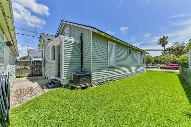 2115 Jack Johnson Boulevard, Galveston, TX 77550