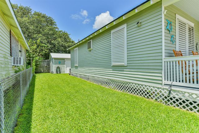 2115 Jack Johnson Boulevard, Galveston, TX 77550