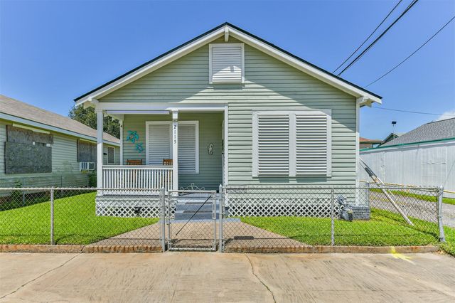2115 Jack Johnson Boulevard, Galveston, TX 77550