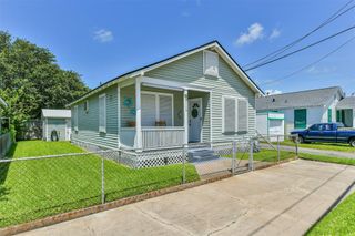 2115 Jack Johnson Boulevard, Galveston, TX 77550