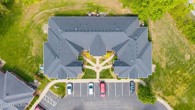 7108 Emily Ann Ln, Crestwood, KY 40014