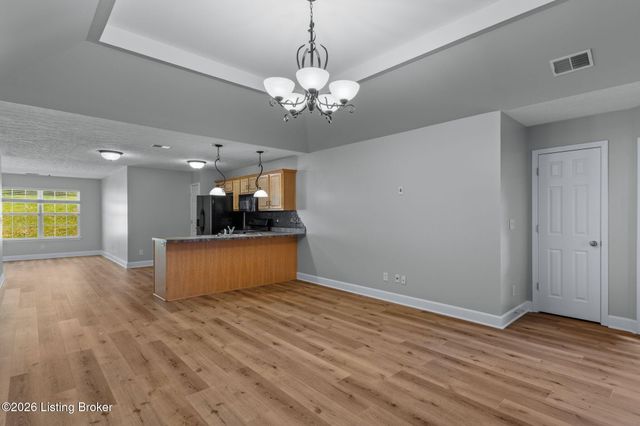 7108 Emily Ann Ln, Crestwood, KY 40014
